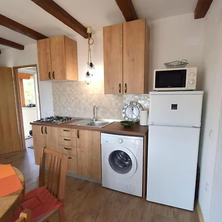 Neven By Interhome * Čižići