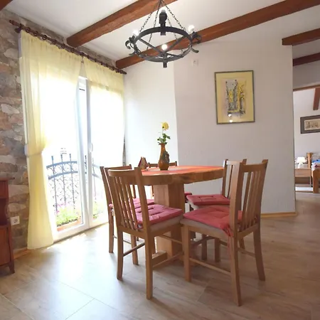 Neven By Interhome * Čižići