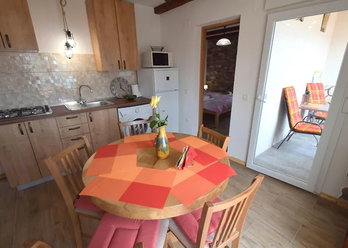 Neven By Interhome Daire *